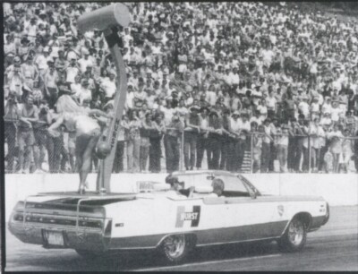 1970 Chrysler 300 Hurst convertible serving as Hurst shifter parade float, featuring then Miss Hurst, Linda Vaughn